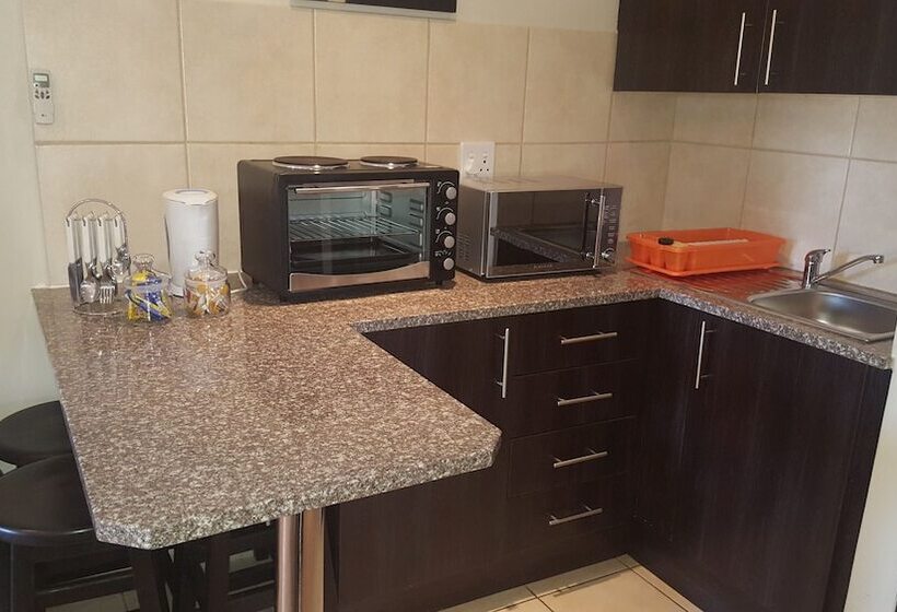 فندق Towers Lodge