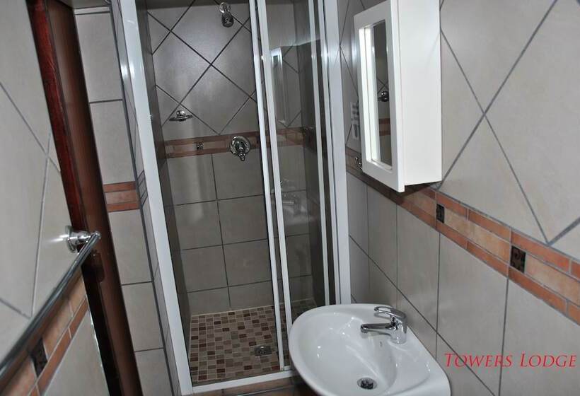 فندق Towers Lodge