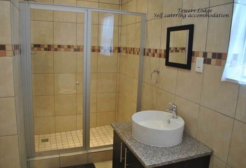 فندق Towers Lodge