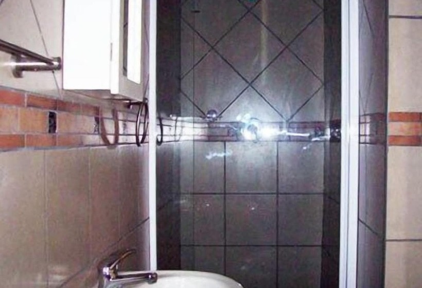 فندق Towers Lodge