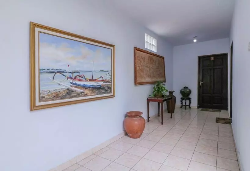 Urbanview Hotel Ananda Beach Sanur