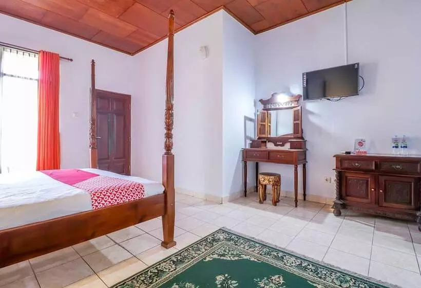 Urbanview Hotel Ananda Beach Sanur