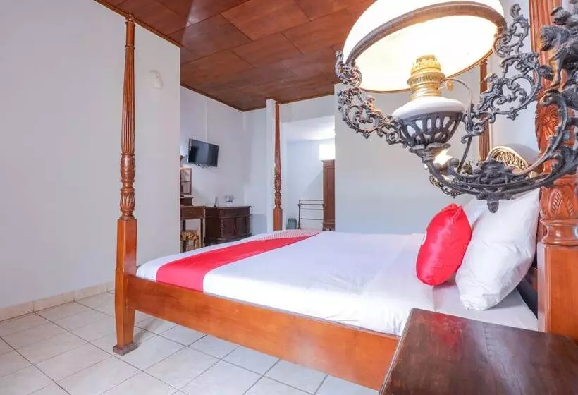 Urbanview Hotel Ananda Beach Sanur