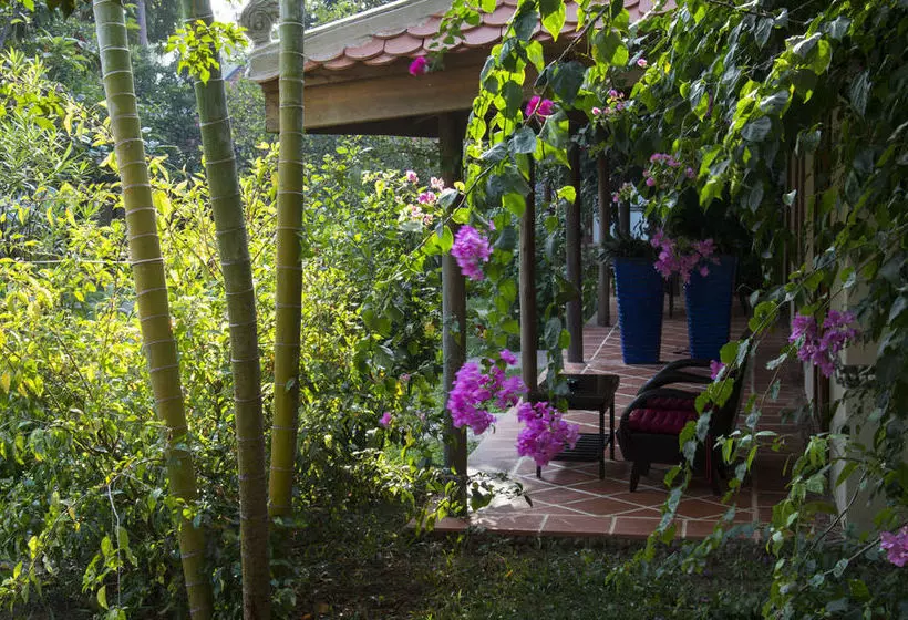 Le Flamboyant Resort