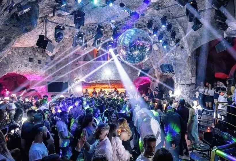 پانسیون Villa Boheme Exclusive Luxury Suites