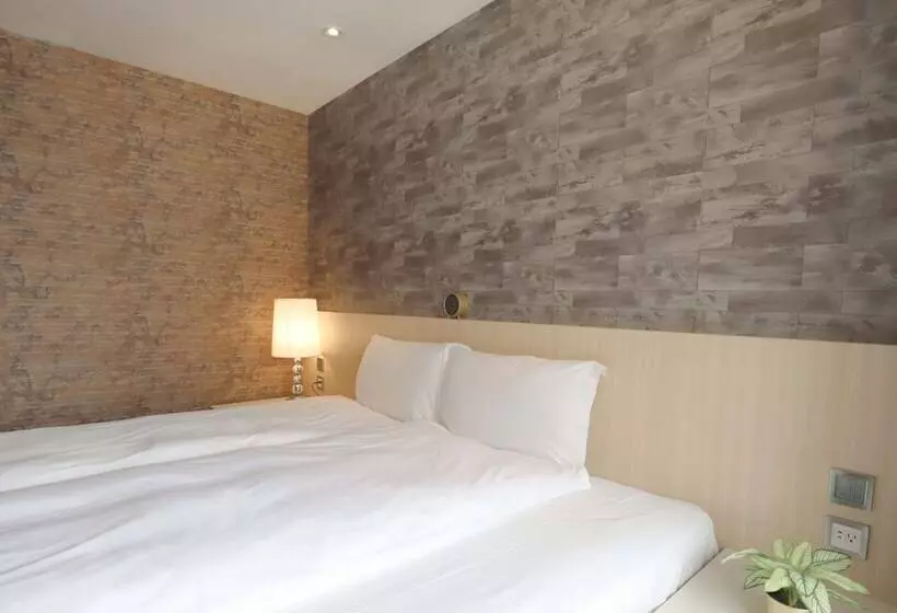 Talmud Hotel Yizhong