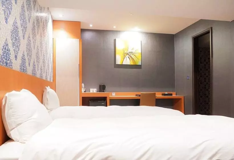 Talmud Hotel Yizhong