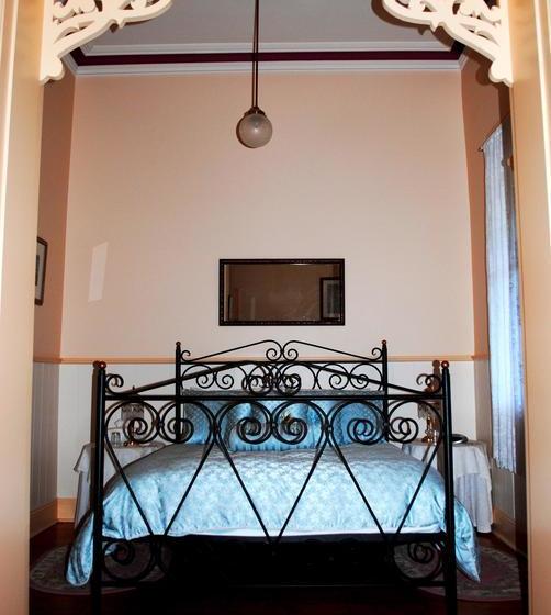 مبيت وإفطار Eastcliff Cottage 