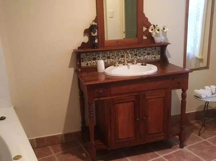 住宿加早餐 Eastcliff Cottage