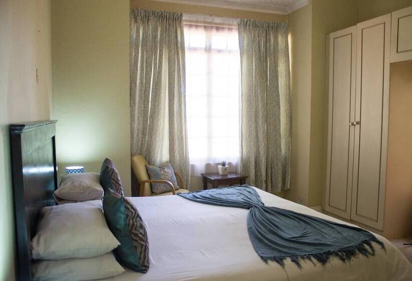 Bed & Breakfast Maple's Guest House