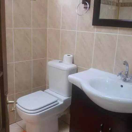 Bed & Breakfast Maple's Guest House