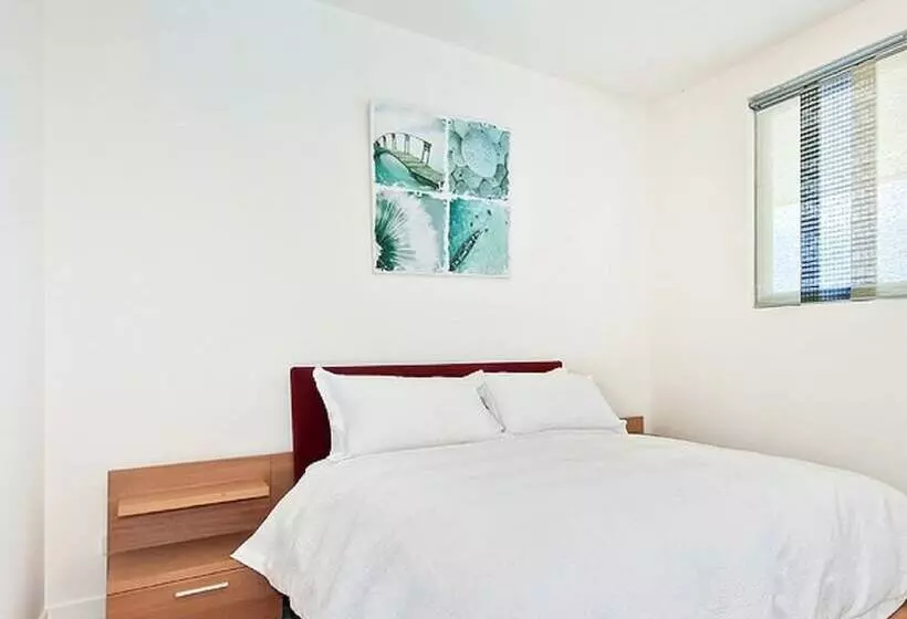 Breeze Beachfront Apartment