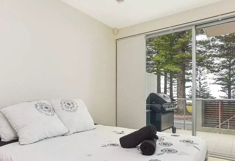 Breeze Beachfront Apartment