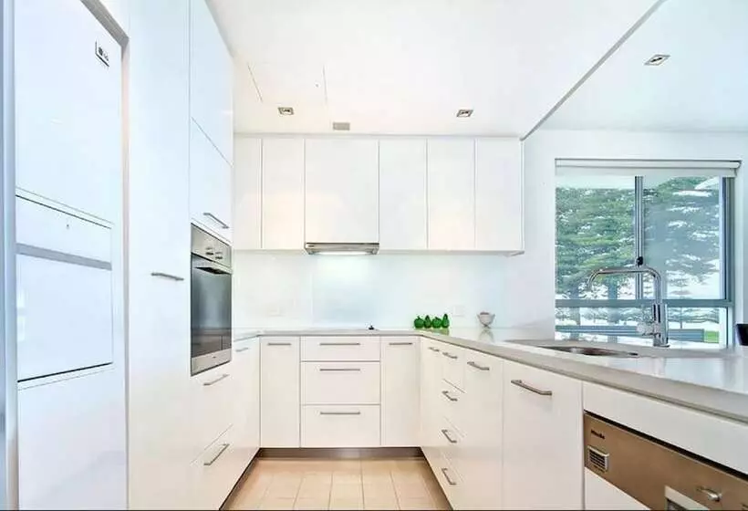 Breeze Beachfront Apartment