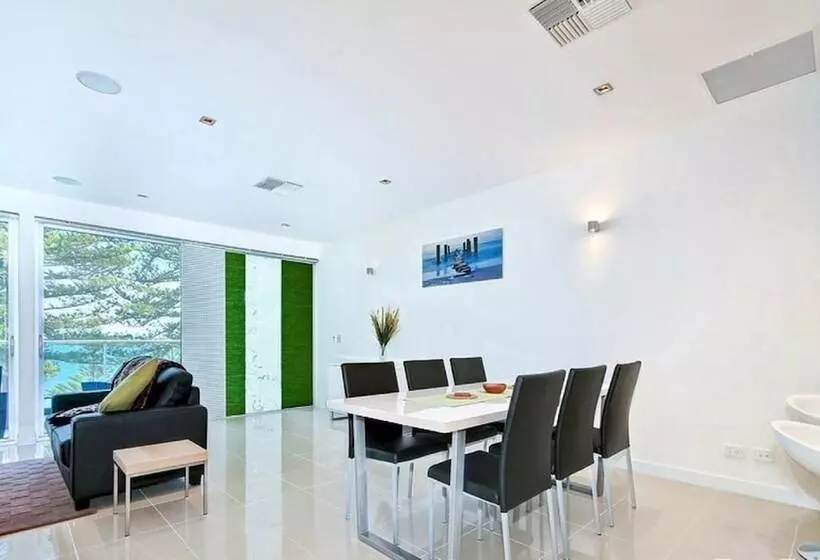 Breeze Beachfront Apartment