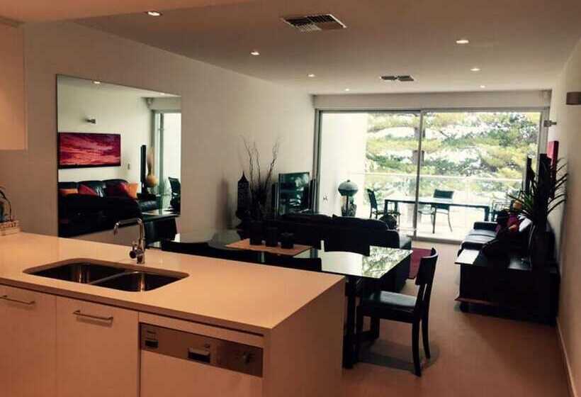 Breeze Beachfront Apartment