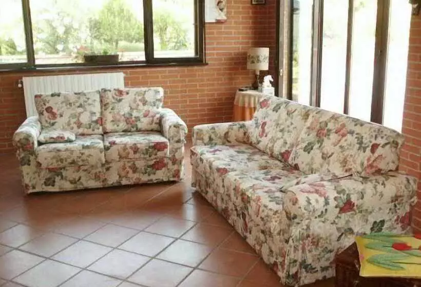 ホテル Borgognano Farm House