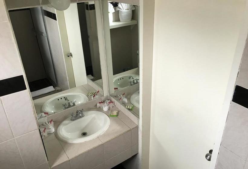 فندق Del Sol Inn