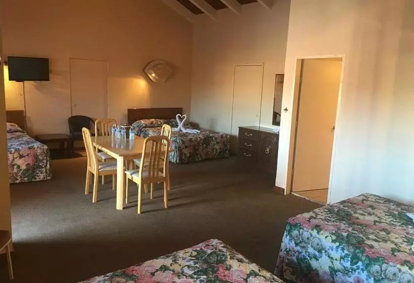 ホテル Del Sol Inn