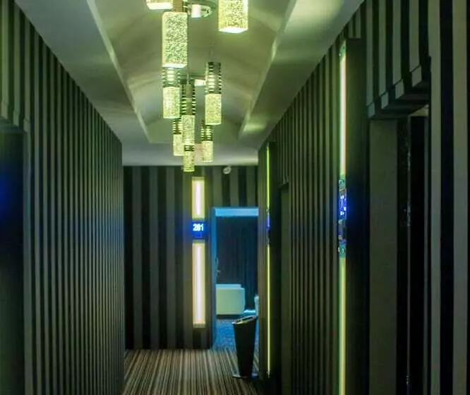 Hotelli Executive Inn