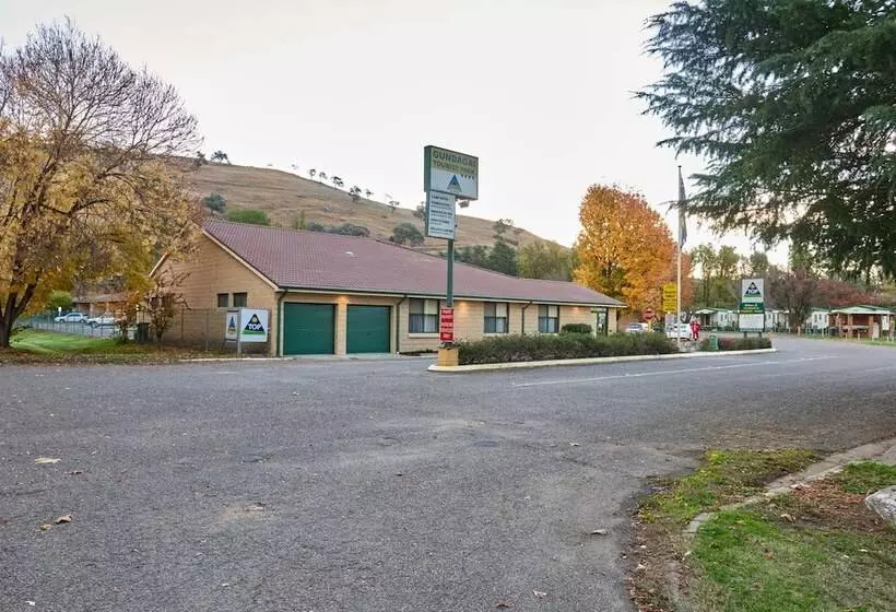 Hotel Gundagai Cabins & Tourist Park