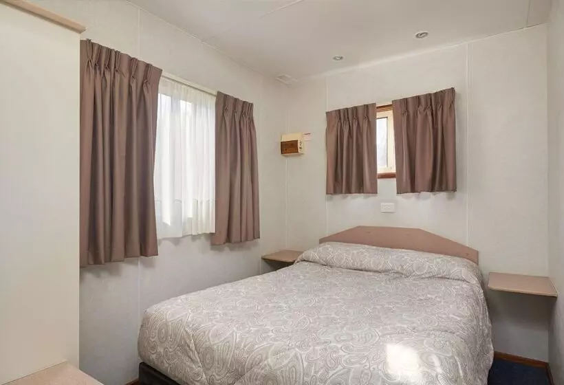 Hotel Gundagai Cabins & Tourist Park