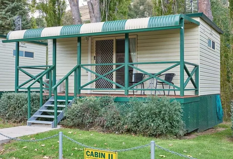 Hotel Gundagai Cabins & Tourist Park