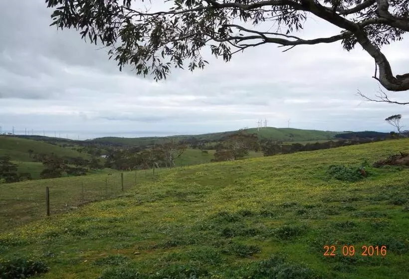 فندق Morella Farmstay