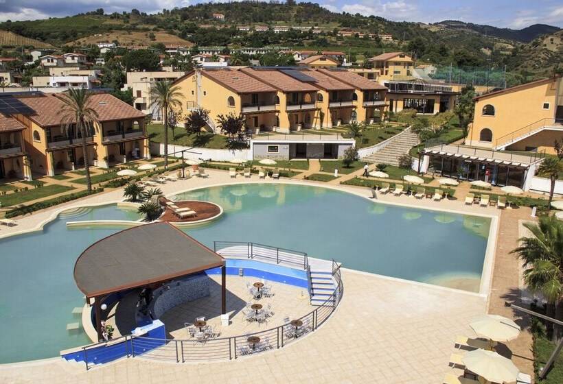 Отель Relais Capo Spulico Beach & Spa