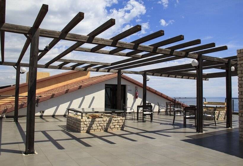 Отель Relais Capo Spulico Beach & Spa