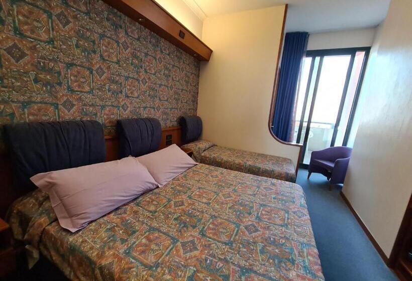 בית מלון כפרי Sabra