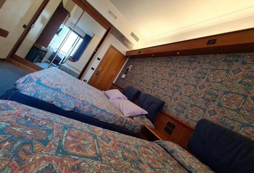 בית מלון כפרי Sabra