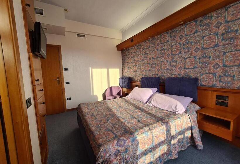 בית מלון כפרי Sabra