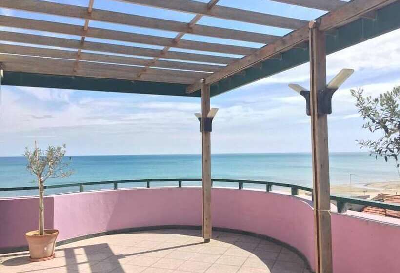 בית מלון כפרי Sabra