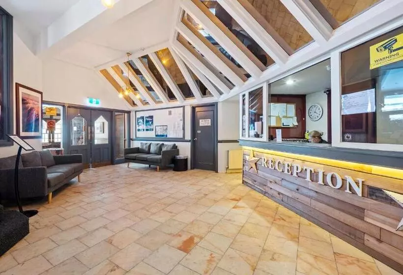 Отель Snowy Gums