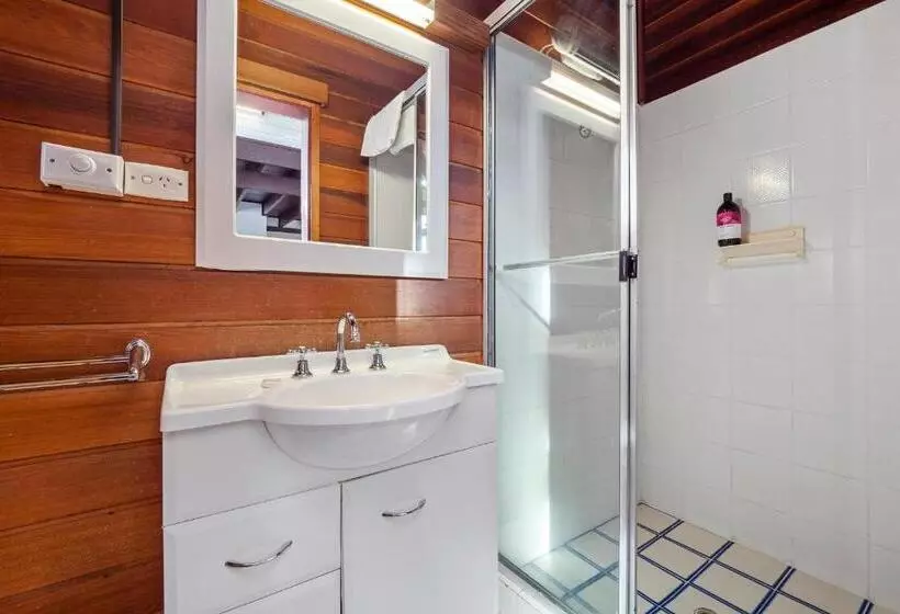 Отель Snowy Gums