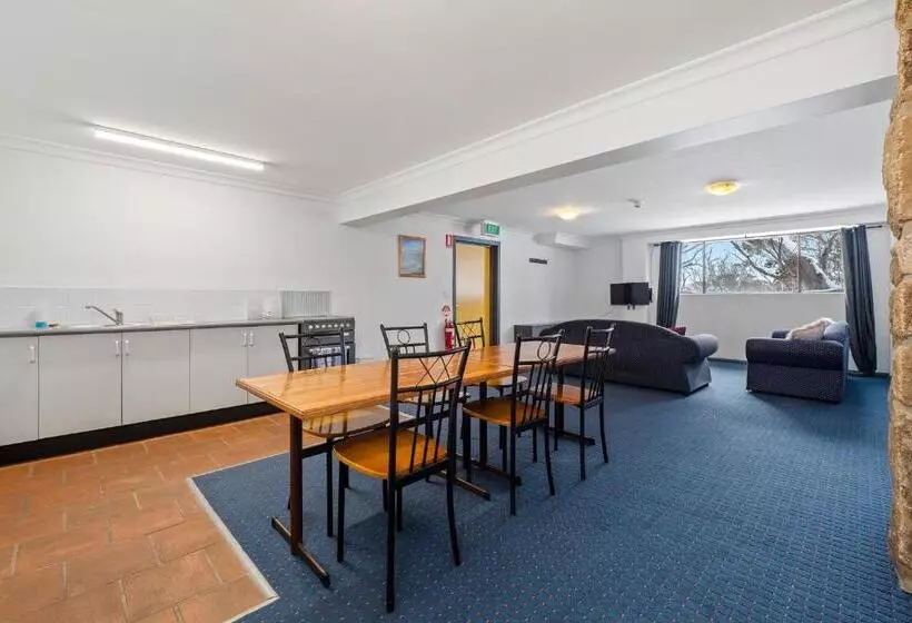 Отель Snowy Gums