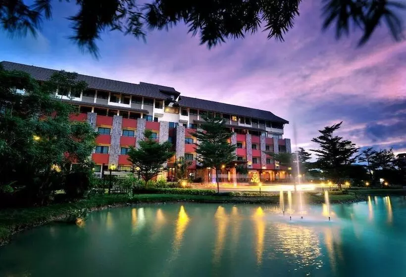 هتل The Charm Boutique Resort