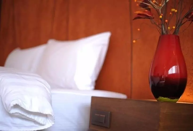 هتل The Charm Boutique Resort