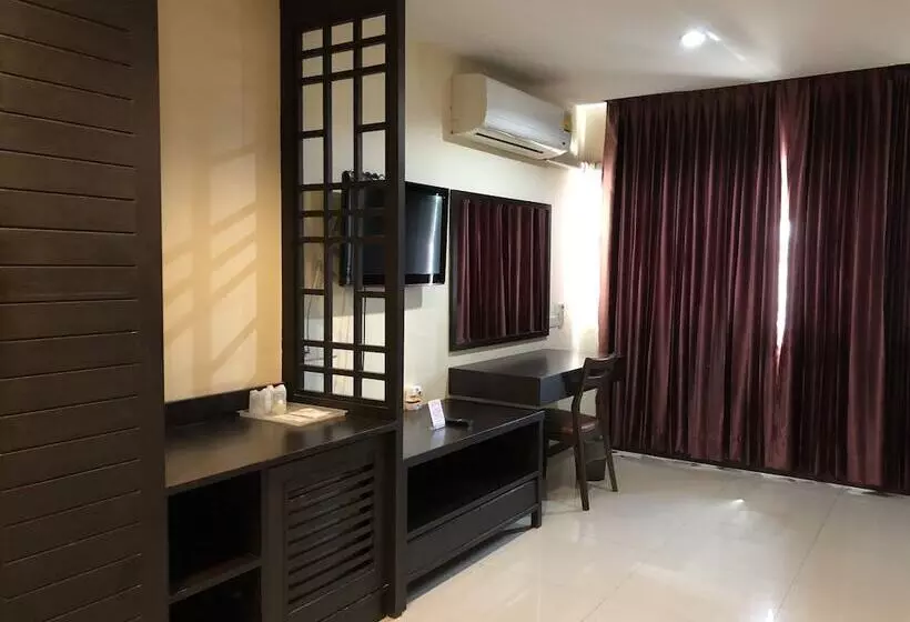 هتل White Inn Nongkhai