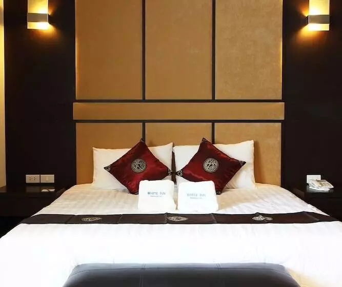 هتل White Inn Nongkhai