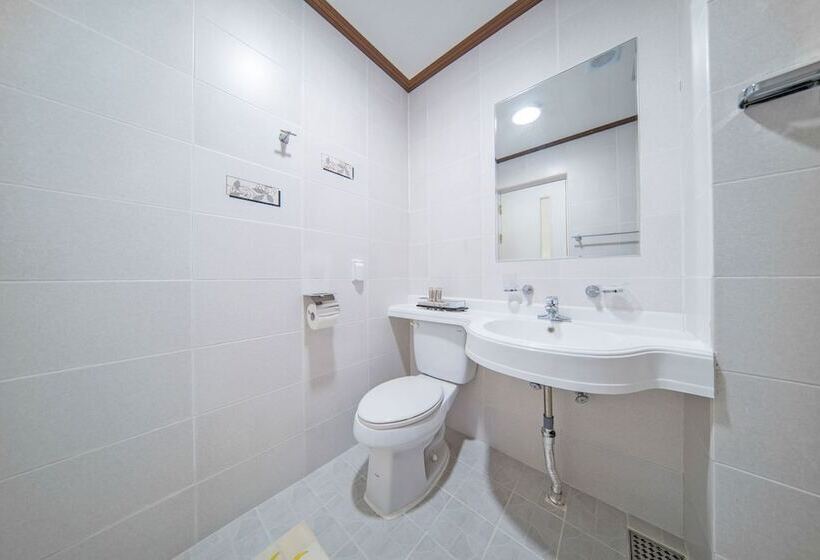 فندق Zio Pinetree