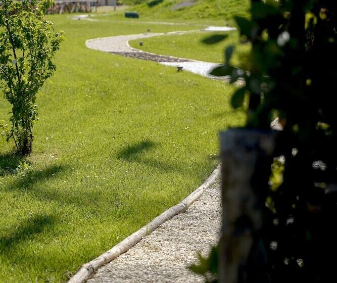 Moretti Village  B&b