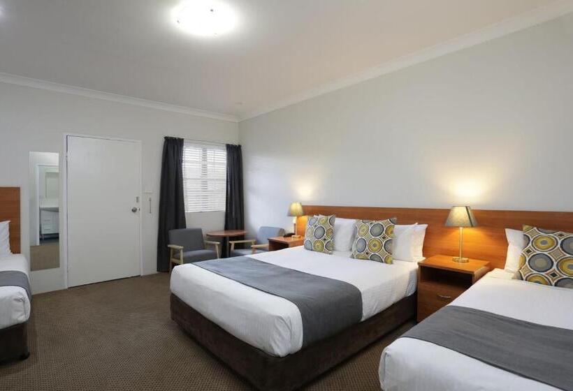 فندق على الطريق Cadman Motor Inn And Apartments