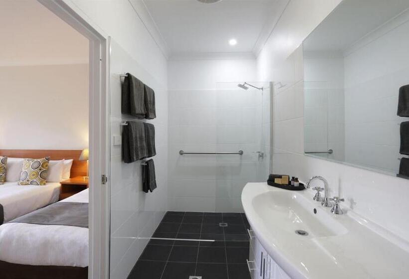 فندق على الطريق Cadman Motor Inn And Apartments