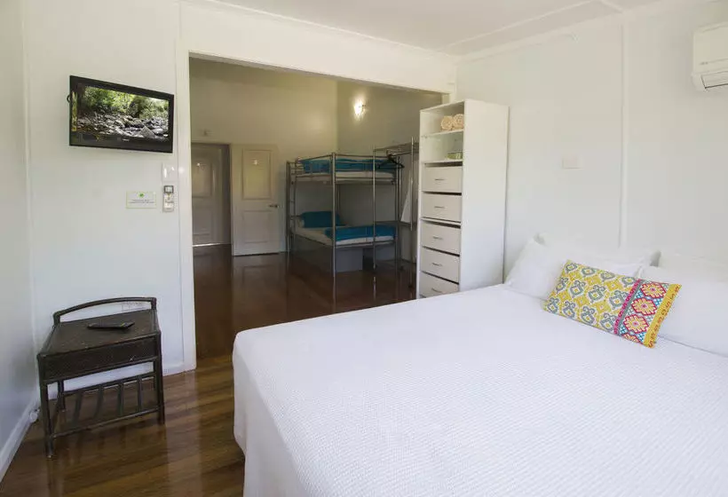 پانسیون Hillcrest Guest House Cooktown