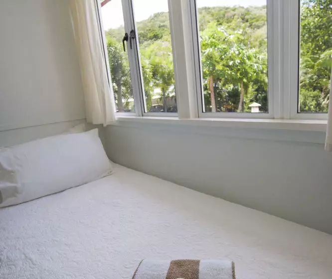 پانسیون Hillcrest Guest House Cooktown