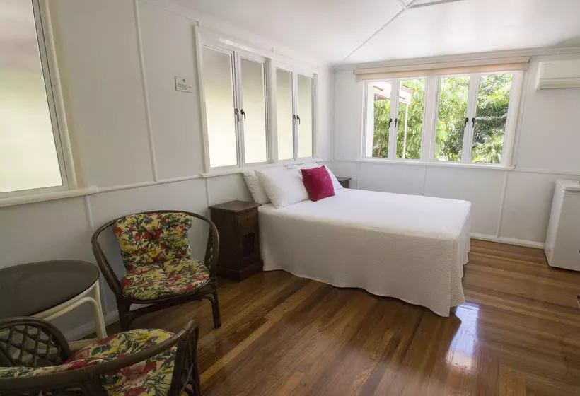 پانسیون Hillcrest Guest House Cooktown