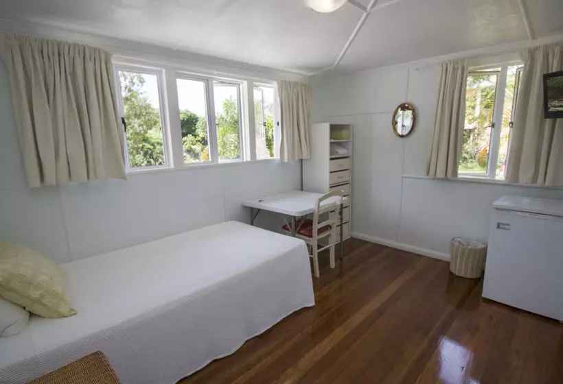 پانسیون Hillcrest Guest House Cooktown