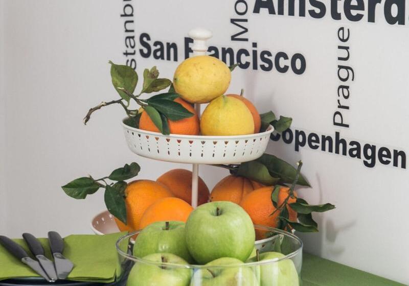 ペンション La Maison Des Tout Le Monde